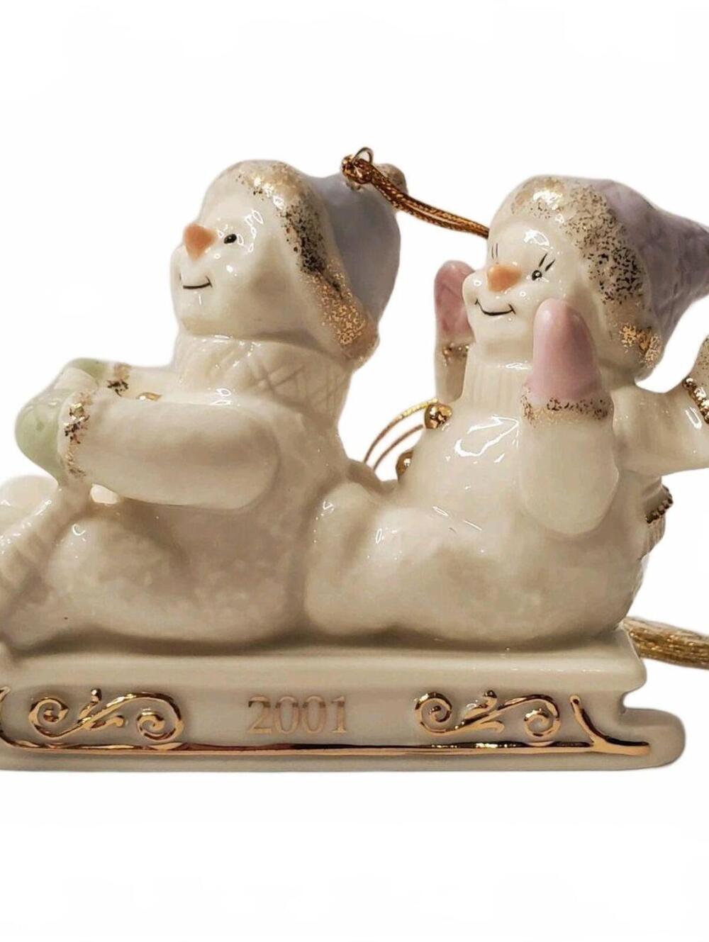 Lenox Annual Snowman Ornament 2001 Sledding Snowpals Porcelain 24 K Gold Trim